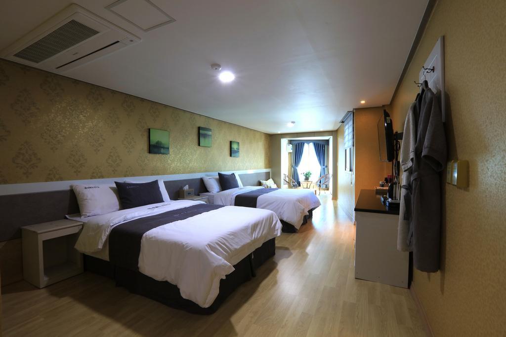 Dorcas Tourist Hostel Tongyeong Zewnętrze zdjęcie